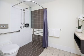 Comfort Studio, City View | Bathroom shower
