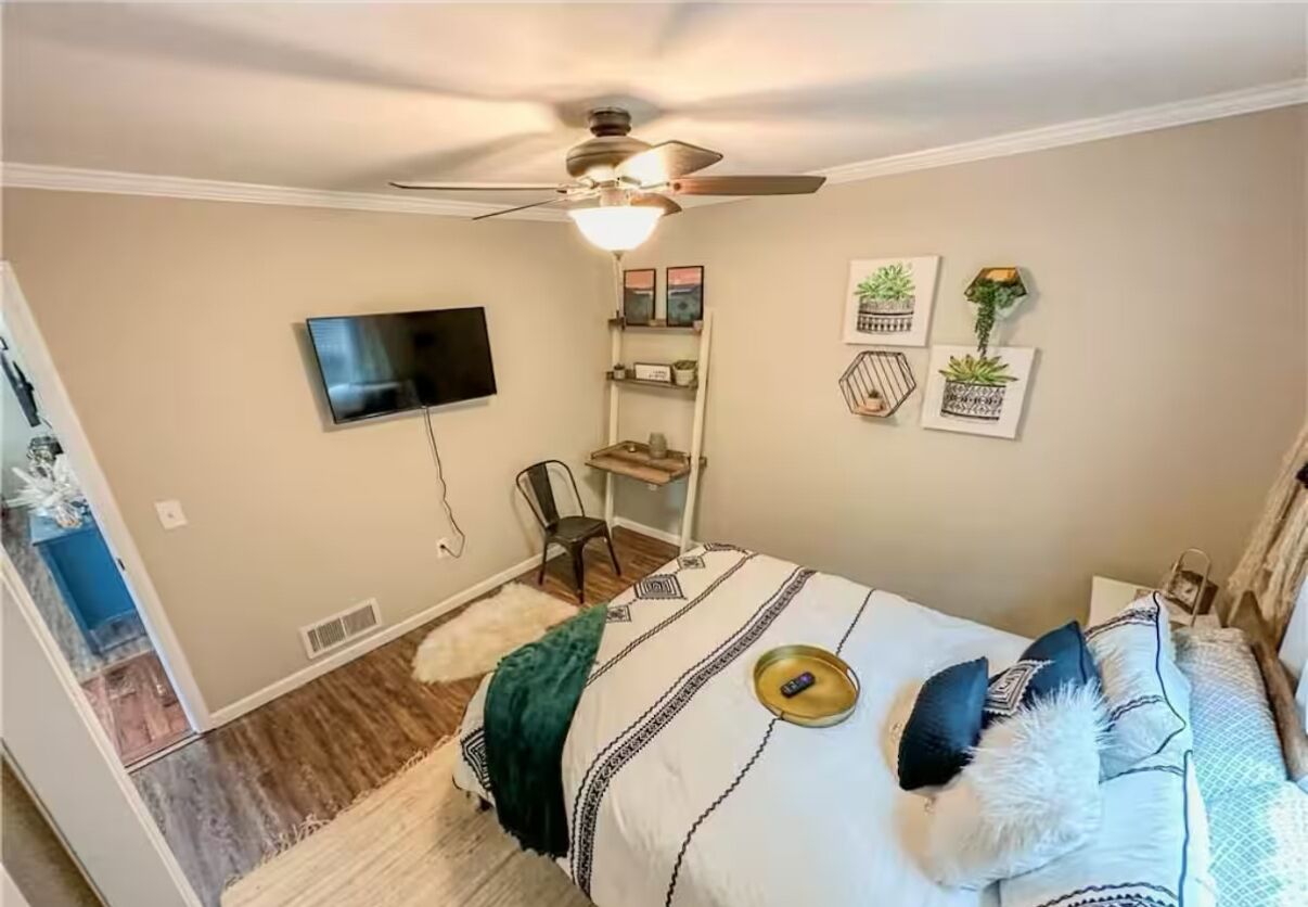 2 bedrooms, WiFi, bed sheets