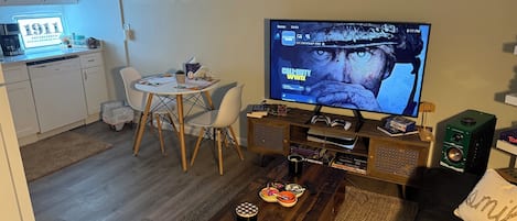 Smart TV, videojuegos, libros y estéreo