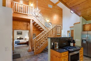 Room - Boardman Monarch River HOT TUB Fireplace (Traverse City)