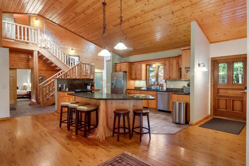 Boardman Monarch River HOT TUB Fireplace