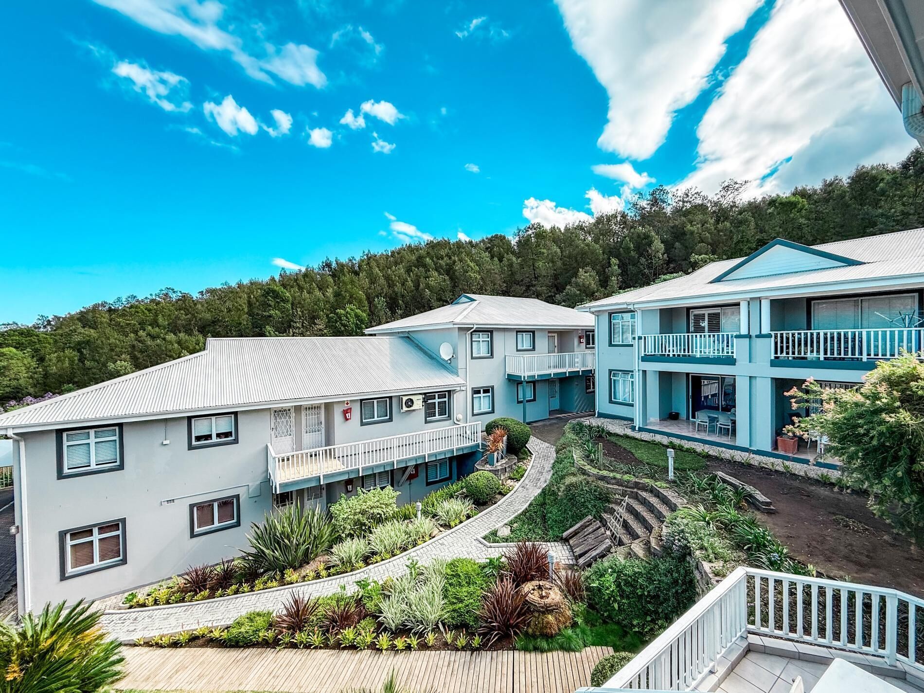 Lagoon View Retreat-Stylish 2BR in Central Knysna (30522)