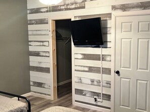 3 makuuhuonetta, ilmainen Wi-Fi, vuodevaatteet, pääsy pyörätuolilla