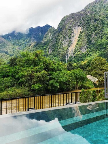 Song View Pool Villa