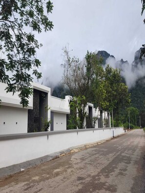 Bagian depan properti