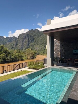 Family Villa | Terrace/patio - Song View Pool Villa (Vang Vieng)