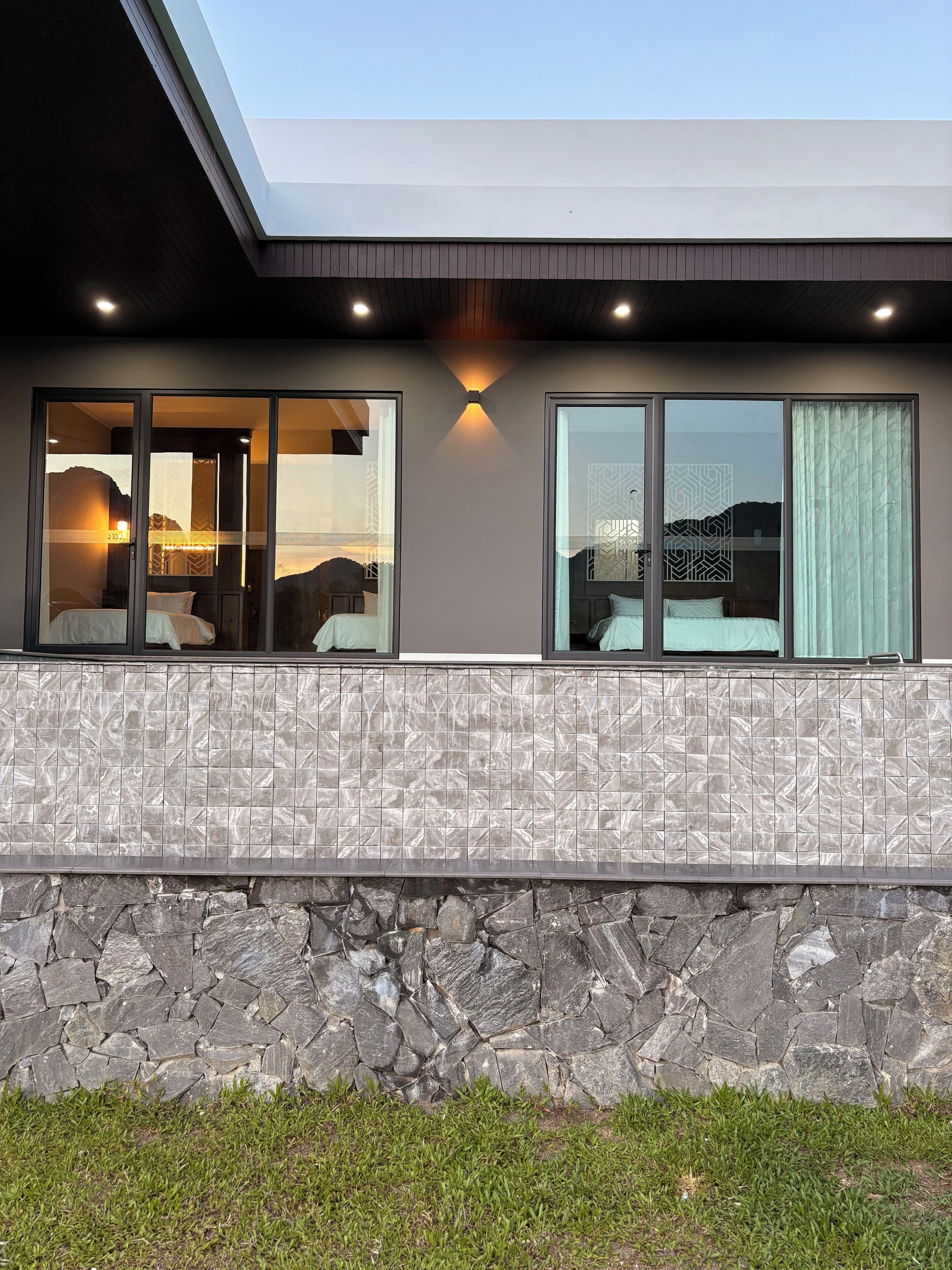 วิลล่าสำหรับครอบครัว | เครื่องนอนระดับพรีเมียม, มินิบาร์ฟรีบางอย่าง, โต๊ะทำงาน, Wi-Fi ฟรี