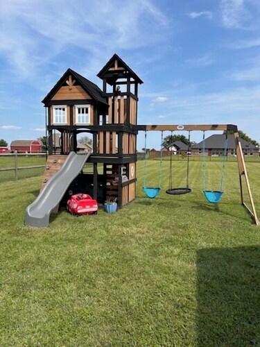 Adorable 2-bedroom house with AC in charming Pryor