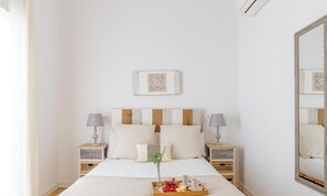 3 bedrooms, iron/ironing board, internet, bed sheets - El Escondite TriplexLiving4malaga (Málaga)