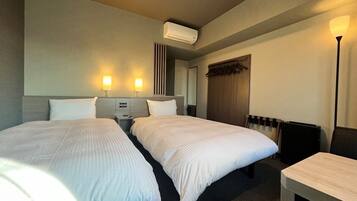 舒適雙床房, 非吸煙房 | 書桌、手提電腦工作空間、遮光窗簾/窗簾、熨斗/熨衫板