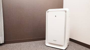 書桌、手提電腦工作空間、遮光窗簾/窗簾、熨斗/熨衫板