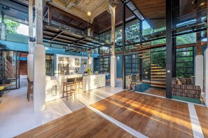 Living area - Twin House Ubud by Betterplace (Mas)