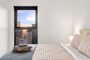 2 chambres, fer et planche à repasser, lit parapluie, Wi-Fi gratuit