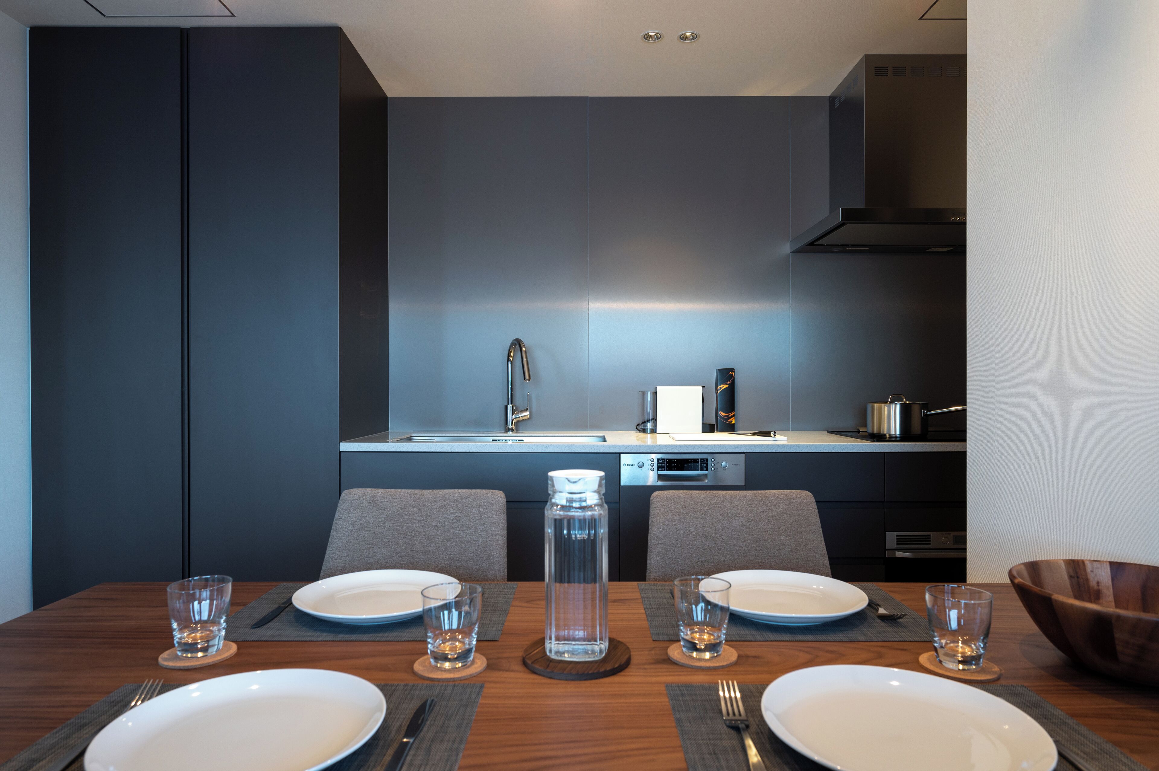 2 Bedrooms, Non Smoking | Private kitchen | Microwave, cookware/dishes/utensils