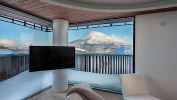 2 Bedrooms, Non Smoking | Interior