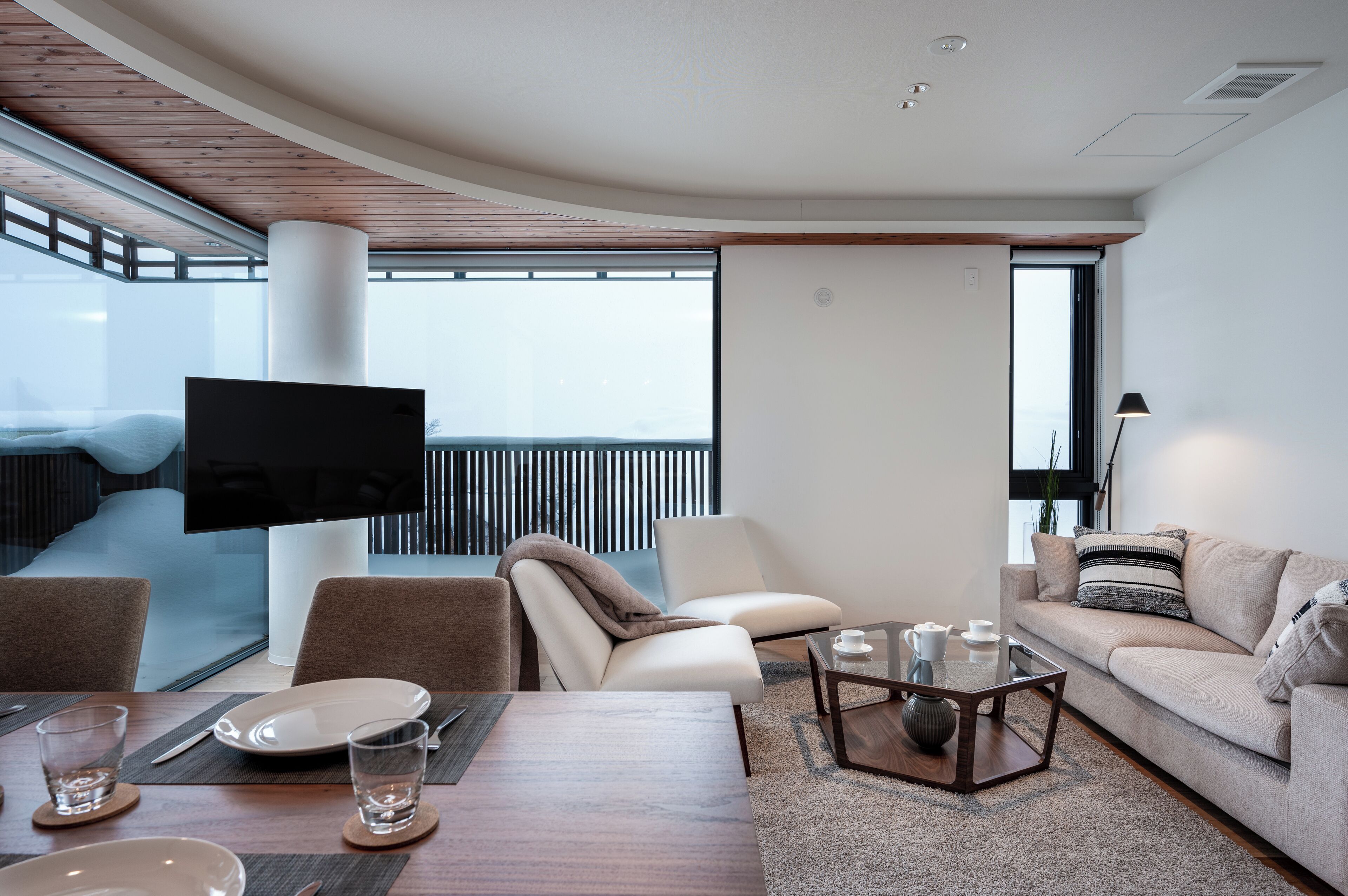 2 Bedrooms, Non Smoking | Living area | Smart TV