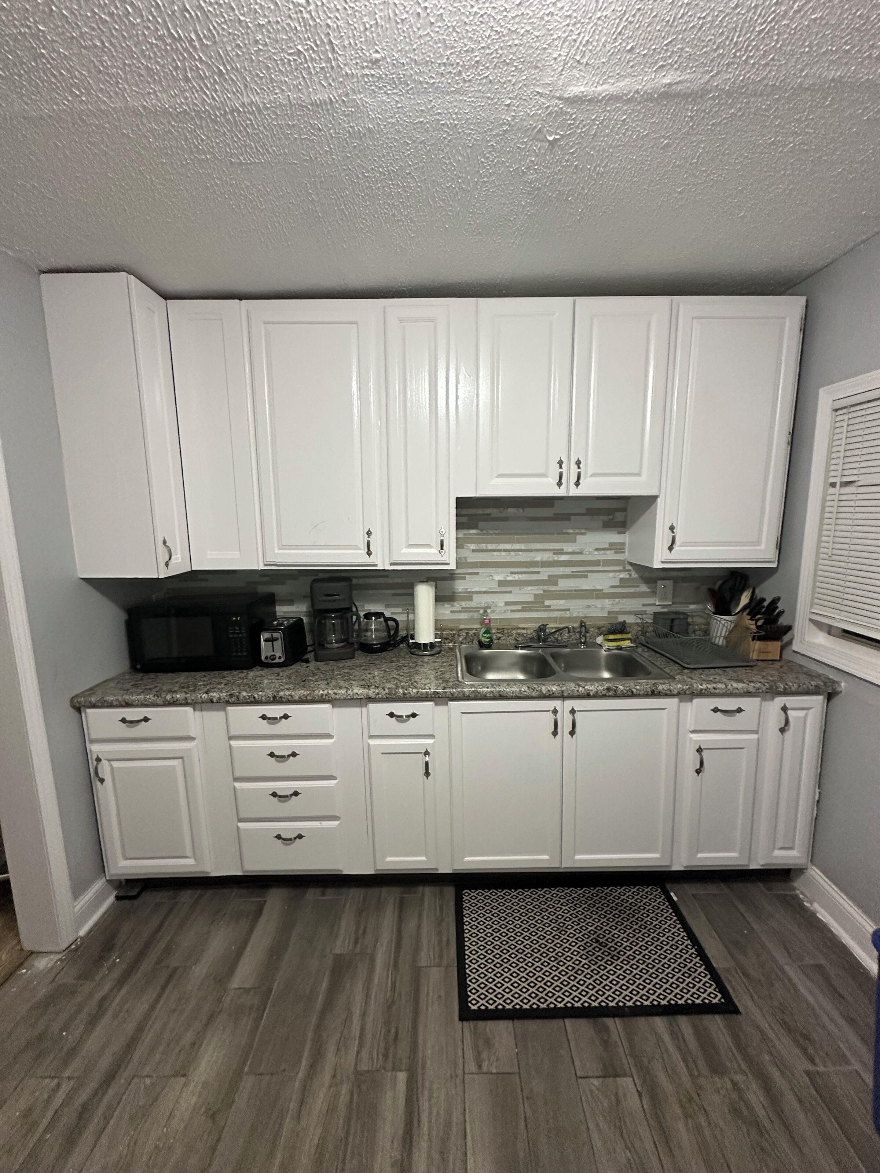 Fridge, microwave, stovetop, electric kettle