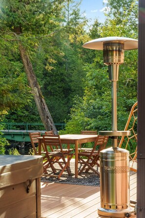 4 bedrooms - Firefly Lodge Boardman River Hot Tub Woodstove (Traverse City)
