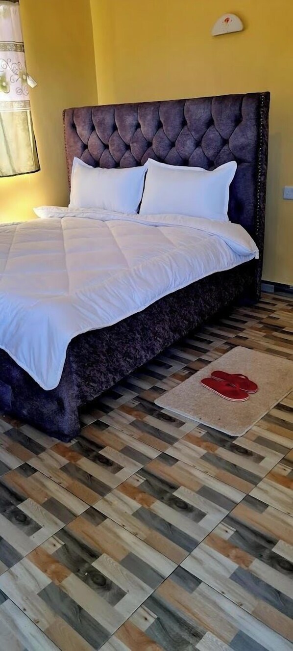 Deluxe Double Room, Garden View