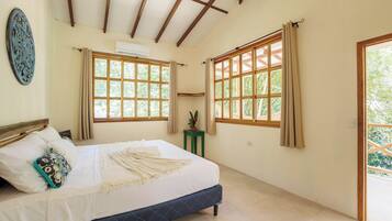 Casa Confort, patio, vista al jardín | Wifi gratis