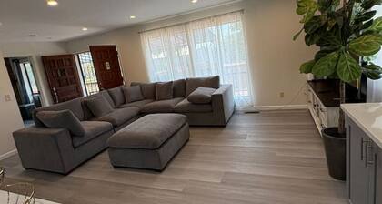 Newly Renovated Lakefront w/Dock