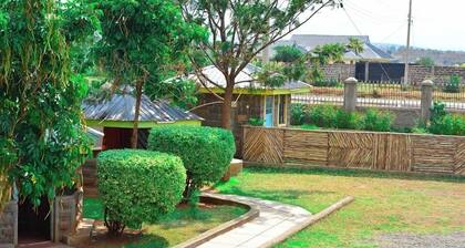 Ole Polos Resort Mogotio