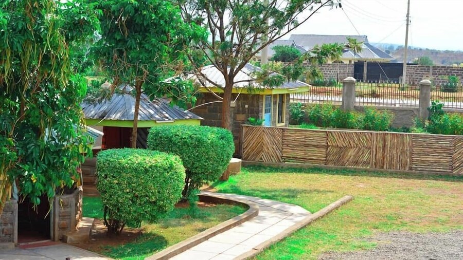 Ole Polos Resort Mogotio