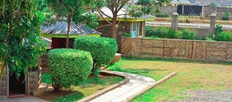 Ole Polos Resort Mogotio