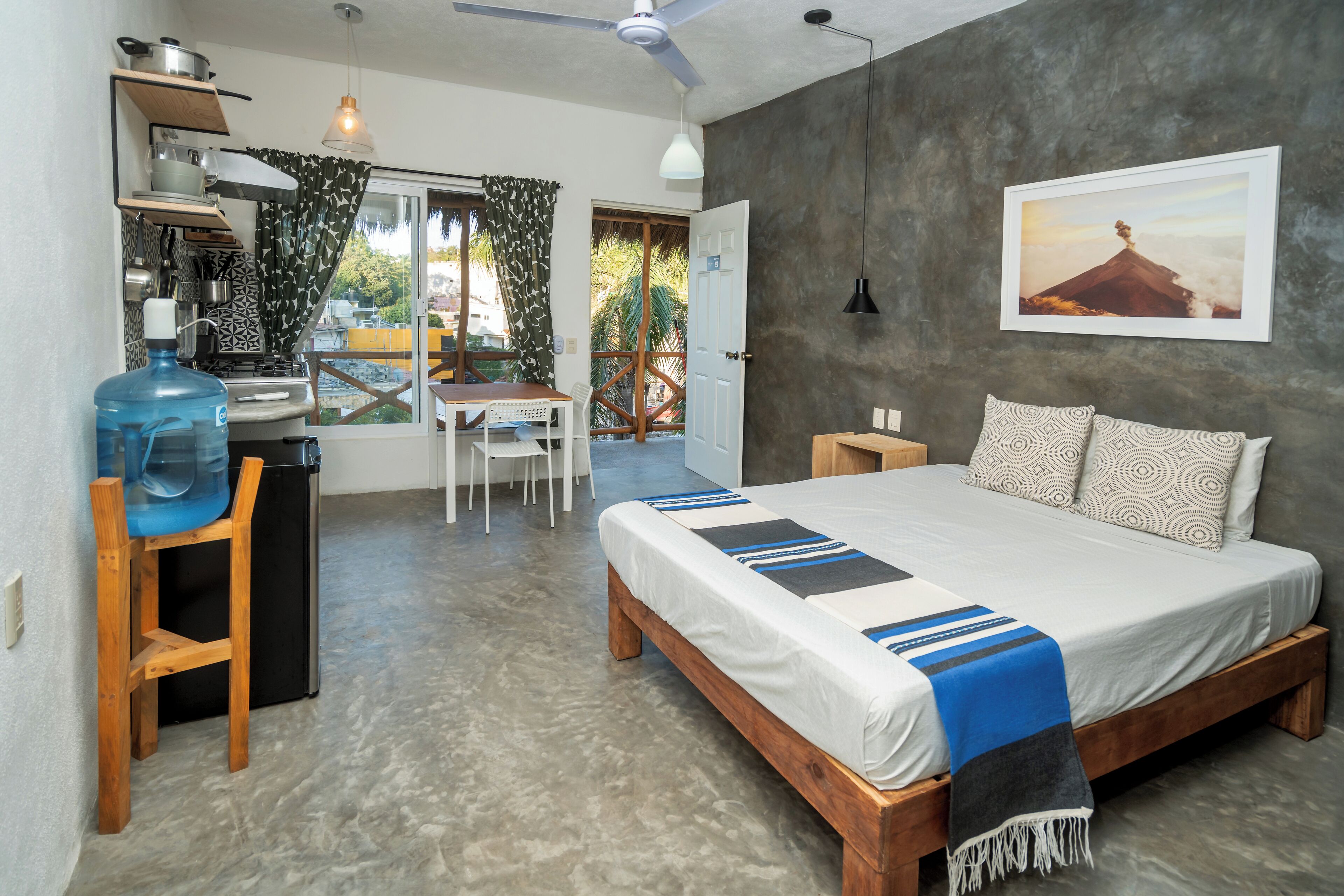 1 bedroom, internet, bed sheets