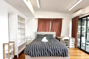 5 dormitorios, tabla de planchar con plancha, wifi y ropa de cama
