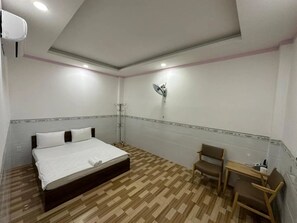 Quarto básico | Wi-Fi de cortesia