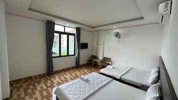 Basic Quadruple Room | Free WiFi