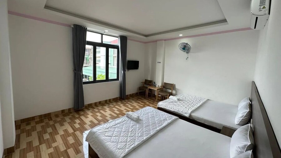 Trang Huy Hotel BD - by BAY LUXURY