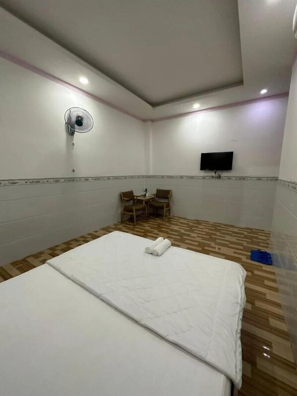 Quarto básico | Wi-Fi de cortesia