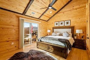 7 habitaciones, tabla de planchar con plancha, cuna de viaje y wifi