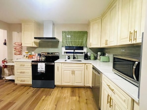 Microwave, oven, stovetop, dishwasher
