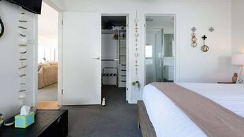 3 habitaciones, tabla de planchar con plancha y wifi