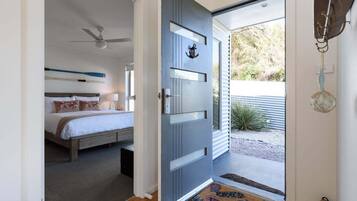 3 habitaciones, tabla de planchar con plancha y wifi