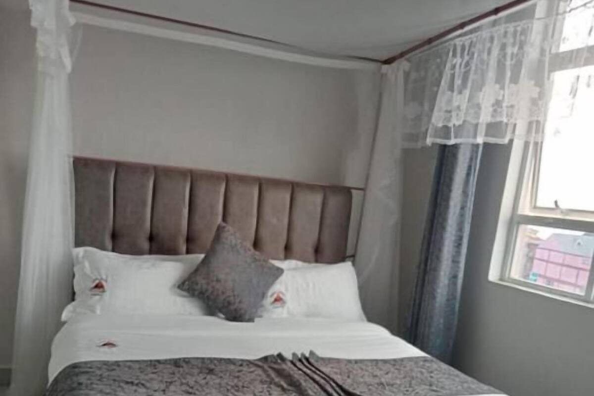 Superior Single Room, City View | Free WiFi, bed sheets