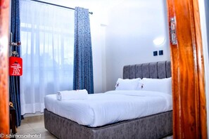 Free WiFi, bed sheets - Saimo Hotel Kabarnet (Kabarnet)