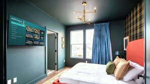 Room - Nashville hot tub house sleeps 10, 3 bedrooms near Broadway (Nashville)