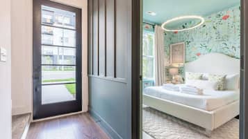 4 slaapkamers, een bureau, een strijkplank/strijkijzer, wifi