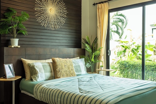 3BR Pool Villa Quiet Stay  V67