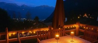 Cozy chalet at 1700m with a fantastic view