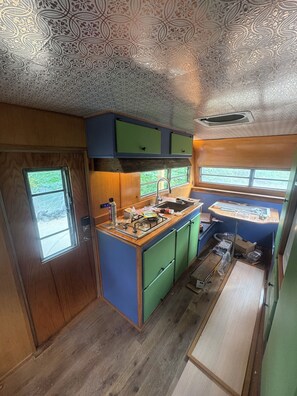 Microwave, stovetop