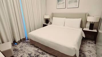 3 chambres, fer et planche à repasser, Wi-Fi, draps fournis