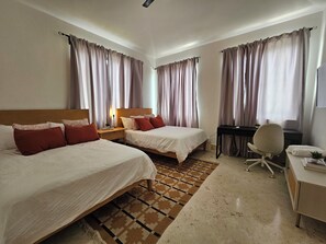 4 bedrooms, Internet, bed sheets