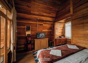Deluxe Cottage, Garden View | Desk, free WiFi - Omah Lumbung Nexura Escapes (Dieng Kulon)