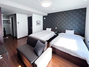 1 bedroom, desk, free WiFi, bed sheets