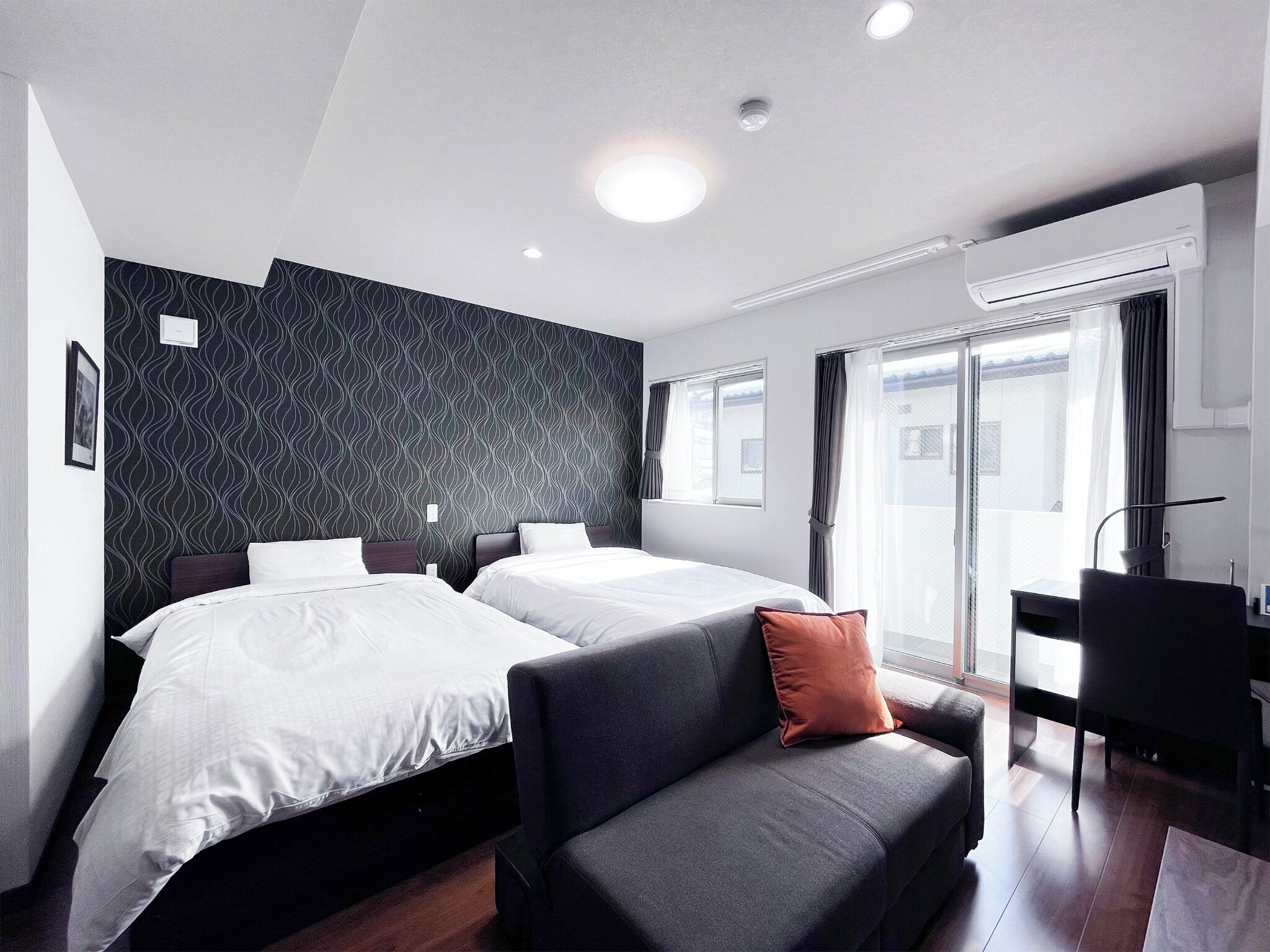 1 habitación, escritorio, wifi gratis y ropa de cama 